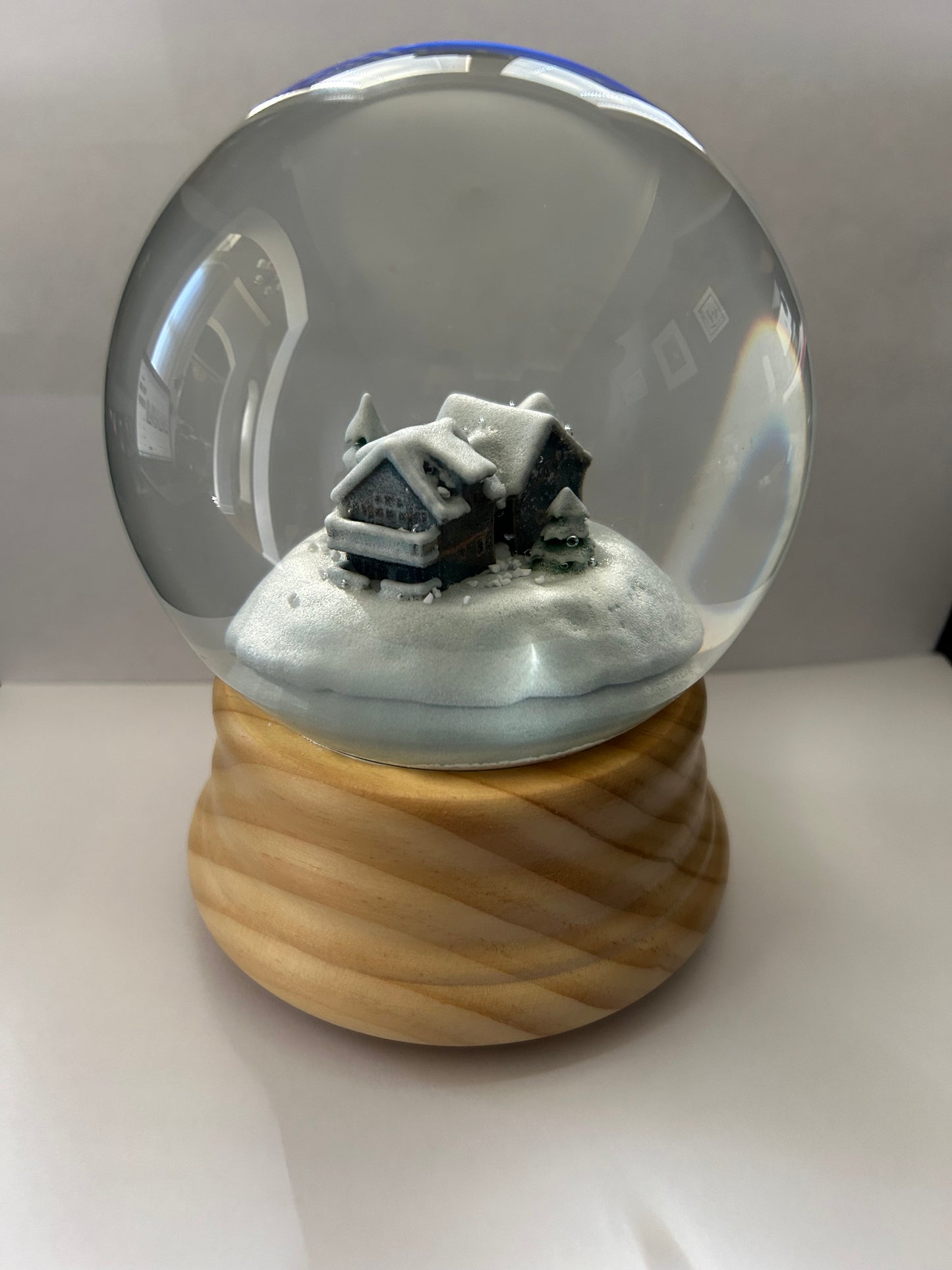 Snowscape Home 6 Inch Globe